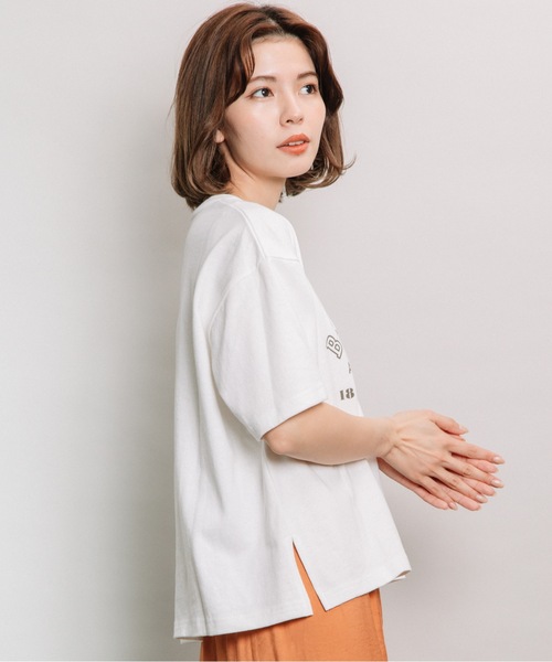 refinedworks（リファインドワークス）の「ロゴプリントT（Tシャツ/カットソー・レディース・ベージュ/オフホワイト/チャコール・FREE）」の6枚目の写真