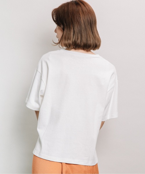 refinedworks（リファインドワークス）の「ロゴプリントT（Tシャツ/カットソー・レディース・ベージュ/オフホワイト/チャコール・FREE）」の7枚目の写真