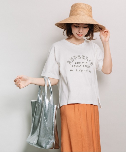 refinedworks（リファインドワークス）の「ロゴプリントT（Tシャツ/カットソー・レディース・ベージュ/オフホワイト/チャコール・FREE）」の9枚目の写真
