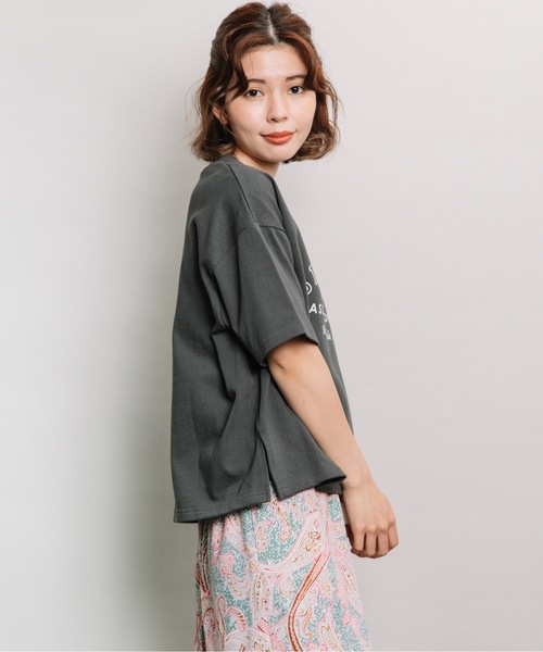 refinedworks（リファインドワークス）の「ロゴプリントT（Tシャツ/カットソー・レディース・ベージュ/オフホワイト/チャコール・FREE）」の15枚目の写真