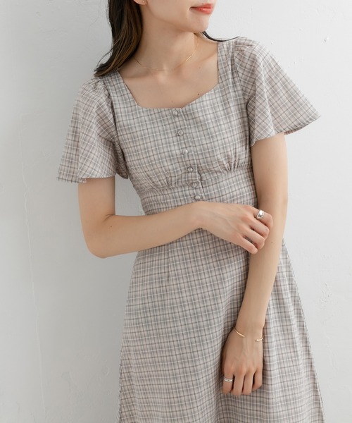 OLIVE des OLIVE（オリーブデオリーブ）の「背中見せワンピース（ワンピース・レディース・オフホワイト/ブラウン/ブラック/アイボリー・FREE）」の13枚目の写真