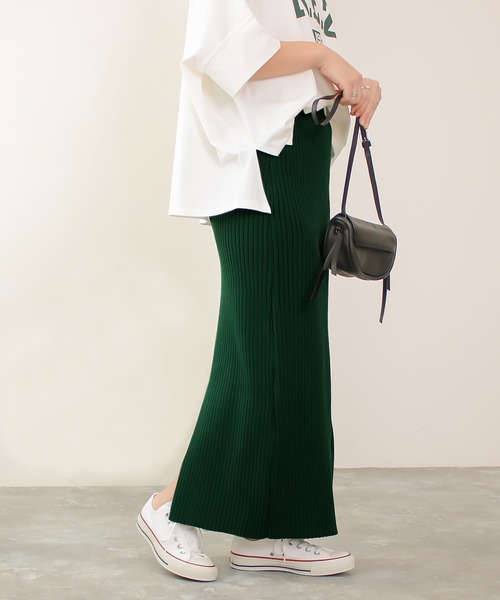 Social GIRL（ソーシャルガール）の「バックスリット リブニット タイトロングスカート（スカート・レディース・パープル/オレンジ/グリーン/ブラック/アイボリー/ホワイト/チェリーレッド/クリーム/ライトグリーン・M）」の6枚目の写真