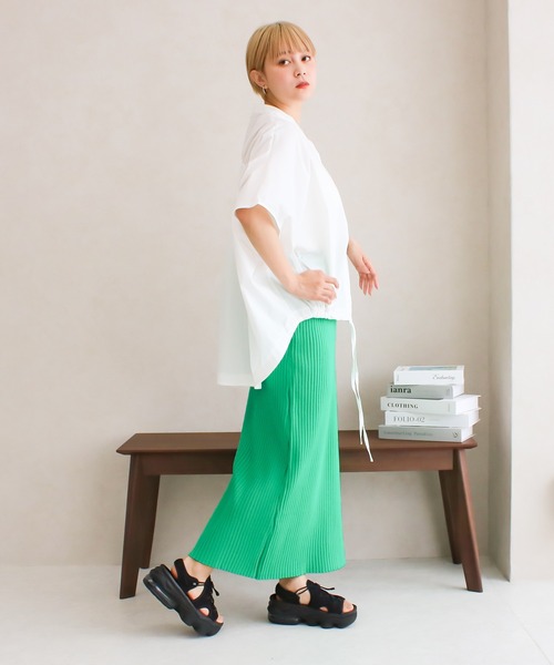 Social GIRL（ソーシャルガール）の「バックスリット リブニット タイトロングスカート（スカート・レディース・パープル/オレンジ/グリーン/ブラック/アイボリー/ホワイト/チェリーレッド/クリーム/ライトグリーン・M）」の13枚目の写真