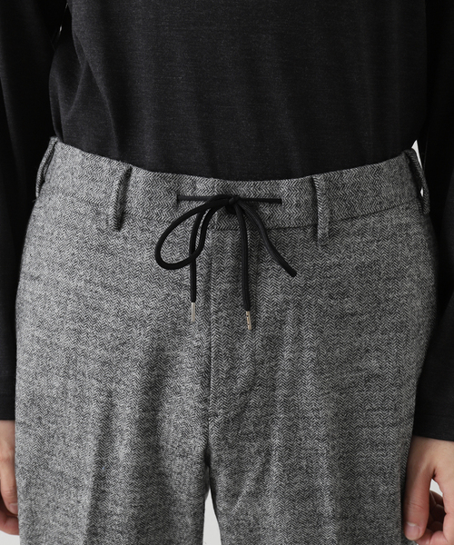 EDIFICE（エディフィス）の「ファンクションイージーパンツ（その他パンツ・メンズ・スミクロ/ベージュ系その他/ベージュ/ネイビー/グレー/クリアブルー/ライトグレー/ダークブルー/ブルー系その他/コバルトブルー/グレー系その他/チャコールグレー・MEDIUM/LARGE/SMALL）」の17枚目の写真