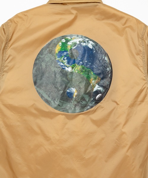 BEAVER(ビーバー)の「BACANCES ALL INCLUSIVE/バカンスオールインクルーシブ BC BOA COACH JKT YIN YANG EARTH BC032203(ブルゾン・メンズ・ブラック/カーキ/オレンジ・MEDIUM/LARGE/X-LARGE)」の7枚目の写真