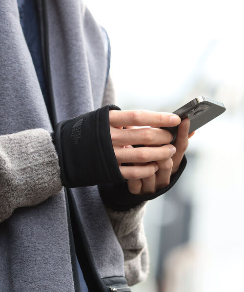THE NORTH FACE(ザノースフェイス)の「THE NORTH FACE / Easy Hand Warmer(手袋・メンズ・ブラック/オリーブ・MEDIUM)」の3枚目の写真