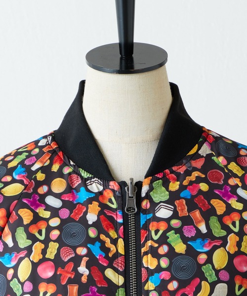 ear PAPILLONNER(イアパピヨネ)の「【HARIBO(ハリボー)】リバーシブルブルゾン(ブルゾン・レディース・ブラック・FREE)」の5枚目の写真