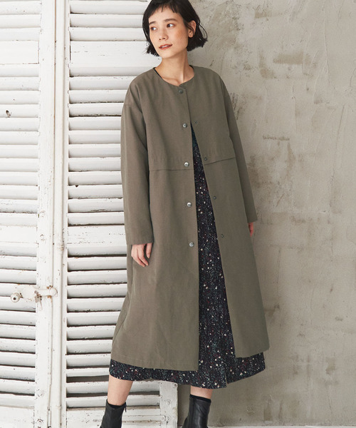 LBC（エルビーシー）の「グログラン切り替えコート（ノーカラーコート・レディース・チャコールグレー/オリーブ・M/L）」の2枚目の写真