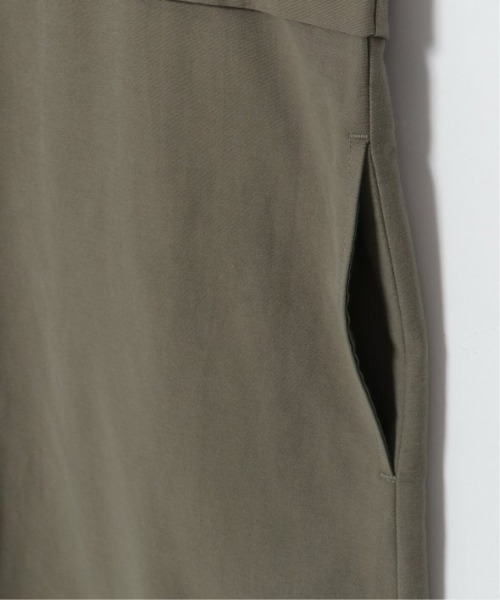 LBC（エルビーシー）の「グログラン切り替えコート（ノーカラーコート・レディース・チャコールグレー/オリーブ・M/L）」の11枚目の写真
