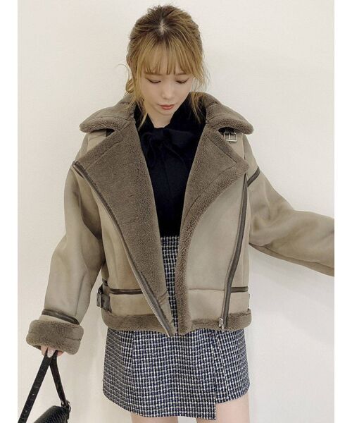 dazzlin（ダズリン）の「ボウタイボリュームニットトップス（ニット/セーター・レディース・ブラック/ベージュ/グレー/オフホワイト・FREE）」の15枚目の写真