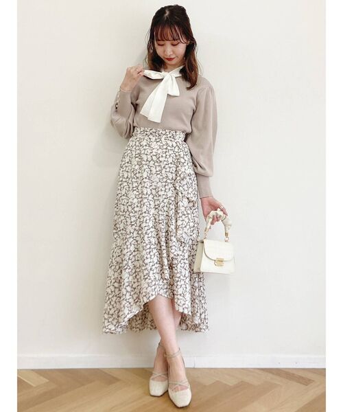 dazzlin（ダズリン）の「ボウタイボリュームニットトップス（ニット