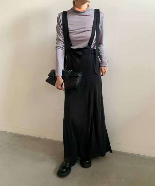 Ameri(アメリ)の「MANY WAY CUPRO SUSPENDER SKIRT(スカート・レディース・パープル/ブラウン/ブラック・SMALL/MEDIUM)」の2枚目の写真