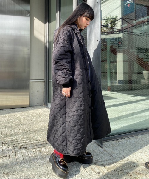 Candy Stripper(キャンディストリッパー)の「TOKYO CHAOS CLUB QUILTING コート(その他アウター・レディース・ライトカーキ/ブラック/カーキ・2)」の5枚目の写真