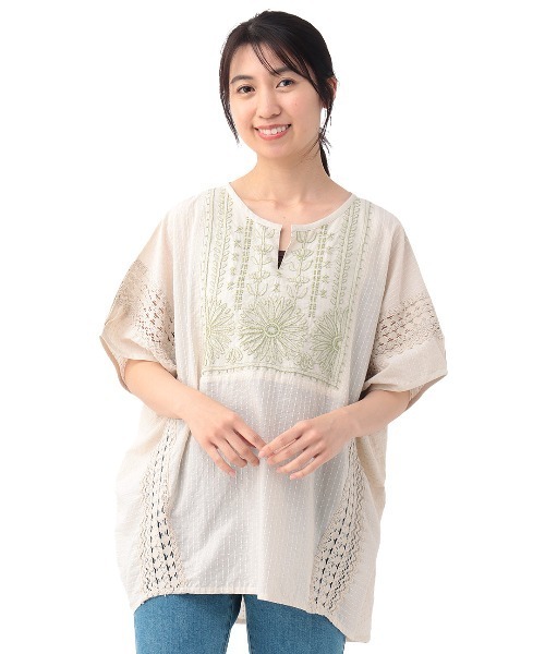 チチカカ(チチカカ)の「エコフレンドリー コットンxラクナウ刺繍プルオーバー(Tシャツ/カットソー・レディース・アイボリー/キャメル/イエロー・FREE)」の7枚目の写真