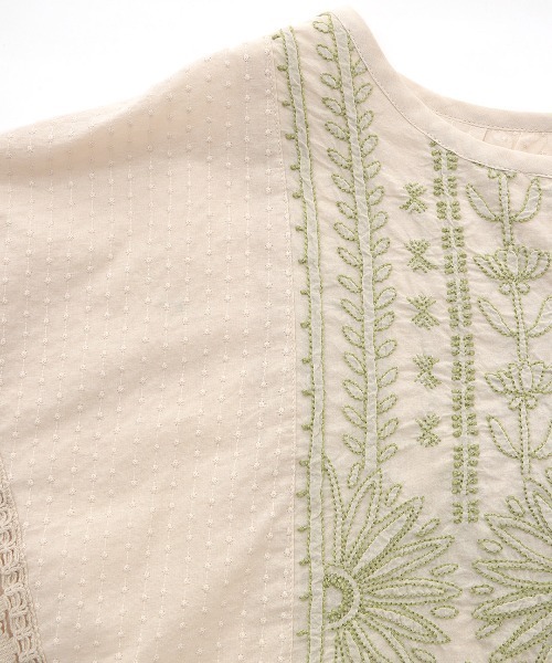 チチカカ(チチカカ)の「エコフレンドリー コットンxラクナウ刺繍プルオーバー(Tシャツ/カットソー・レディース・アイボリー/キャメル/イエロー・FREE)」の14枚目の写真