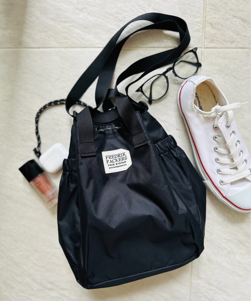 FREDRIK PACKERS（フレドリックパッカーズ）の「FREDRIK PACKERS / フレドリックパッカーズ / 210D BLOOM SHOULDER（ショルダーバッグ・レディース・ベージュ/ブラック/グレー・ONESIZE）」の11枚目の写真