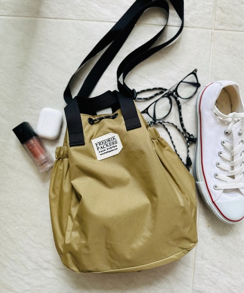 FREDRIK PACKERS（フレドリックパッカーズ）の「FREDRIK PACKERS / フレドリックパッカーズ / 210D BLOOM SHOULDER（ショルダーバッグ・レディース・ベージュ/ブラック/グレー・ONESIZE）」の13枚目の写真