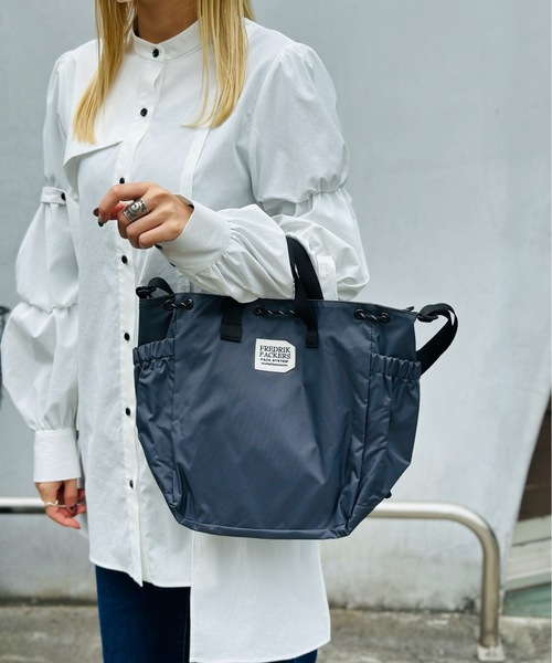 FREDRIK PACKERS（フレドリックパッカーズ）の「FREDRIK PACKERS / フレドリックパッカーズ / 210D BLOOM SHOULDER（ショルダーバッグ・レディース・ベージュ/ブラック/グレー・ONESIZE）」の14枚目の写真