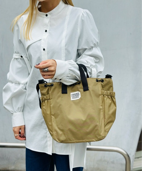 FREDRIK PACKERS（フレドリックパッカーズ）の「FREDRIK PACKERS / フレドリックパッカーズ / 210D BLOOM SHOULDER（ショルダーバッグ・レディース・ベージュ/ブラック/グレー・ONESIZE）」の15枚目の写真