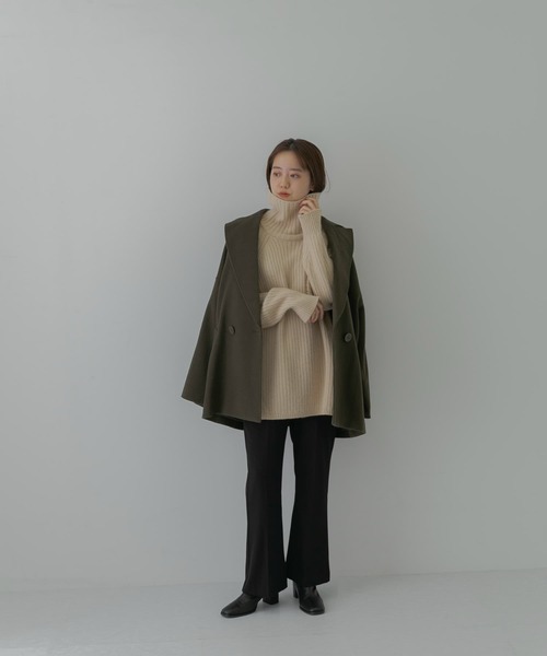 LAATO(ラート)の「BIG COLLAR WOOL COAT(その他アウター・レディース・カーキ/グレー系その他・FREE)」の3枚目の写真