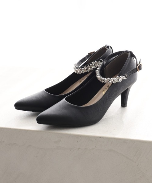 jurer（ジュレ）の「3WAYポインテッドトゥビジューストラップパンプス（パンプス・レディース・ブラック/ゴールド・S/M/L/LL）」の21枚目の写真