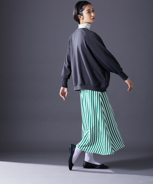Le temps riche(ルタンリッシュ)の「ストライプフレアスカート<Le temps riche>(スカート・レディース・グリーン/ネイビー/ブラック・LL/M/L)」の7枚目の写真