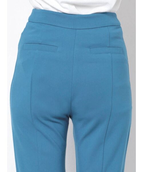 MURUA（ムルーア）の「スムースフィットフレアパンツ（スウェットパンツ・レディース・ブラック/イエロー/ブルー・1/2）」の16枚目の写真