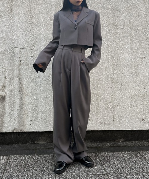 LVEU.（ラブユ.）の「【LVEU.】メローハイネックシースルーレーストップス / トップス カットソー シアー シースルー レース 刺繍 ハイネック 花柄 ホワイト ブラック カーキ ネイビー（Tシャツ/カットソー・レディース・ホワイト/ネイビー/ブラック/カーキ・FREE）」の22枚目の写真
