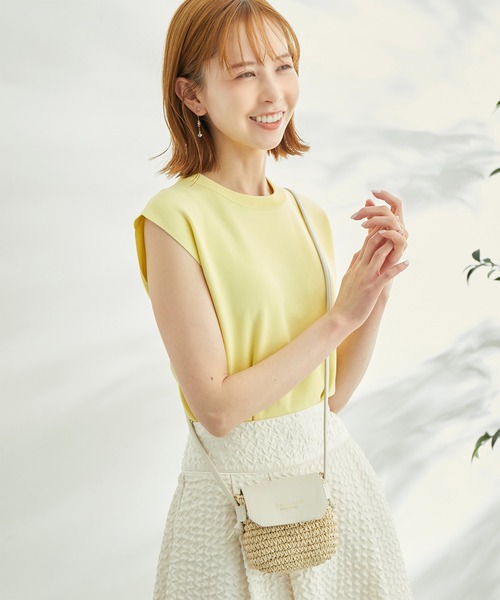 ROPE' PICNIC（ロペピクニック）の「Beauty knit/UVカット・接触冷感/ゼロスリーブニットプルオーバー/WEB限定カラーあり（ニット/セーター・レディース・ブラック/ベージュ/ブラウン/オフホワイト/ターコイズブルー/ライトグリーン/グリーン系その他/イエロー系その他/オレンジ系その他/ホワイト系その他5/ブルー系その他4/パープル系その他6・38）」の11枚目の写真