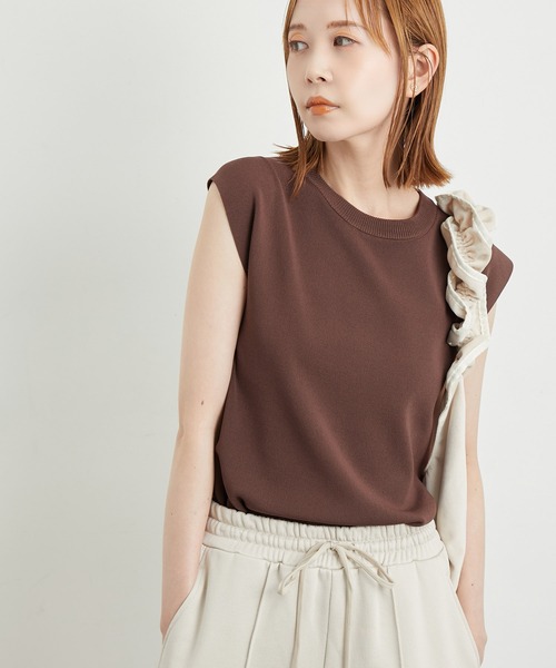 ROPE' PICNIC（ロペピクニック）の「Beauty knit/UVカット・接触冷感/ゼロスリーブニットプルオーバー/WEB限定カラーあり（ニット/セーター・レディース・ブラック/ベージュ/ブラウン/オフホワイト/ターコイズブルー/ライトグリーン/グリーン系その他/イエロー系その他/オレンジ系その他/ホワイト系その他5/ブルー系その他4/パープル系その他6・38）」の4枚目の写真