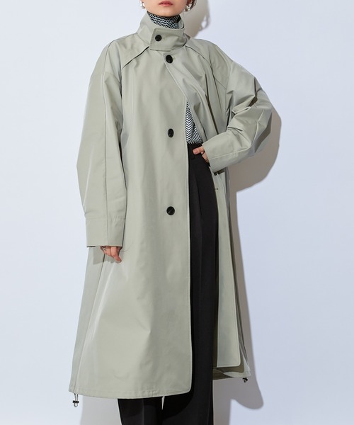 Lui's（ルイス）の「スタンドカラーバルーンコート（ステンカラーコート・レディース・ライトカーキ/ブラック・FREE）」の2枚目の写真