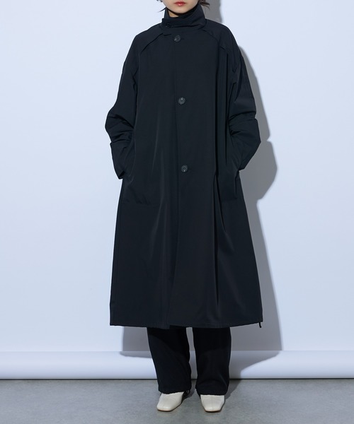 Lui's（ルイス）の「スタンドカラーバルーンコート（ステンカラーコート・レディース・ライトカーキ/ブラック・FREE）」の6枚目の写真