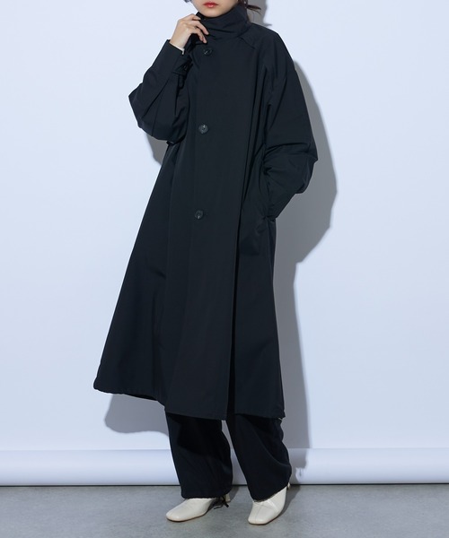 Lui's（ルイス）の「スタンドカラーバルーンコート（ステンカラーコート・レディース・ライトカーキ/ブラック・FREE）」の9枚目の写真