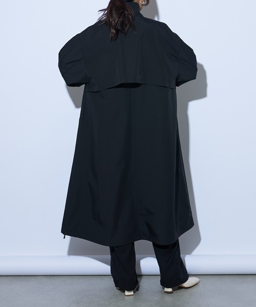 Lui's（ルイス）の「スタンドカラーバルーンコート（ステンカラーコート・レディース・ライトカーキ/ブラック・FREE）」の12枚目の写真