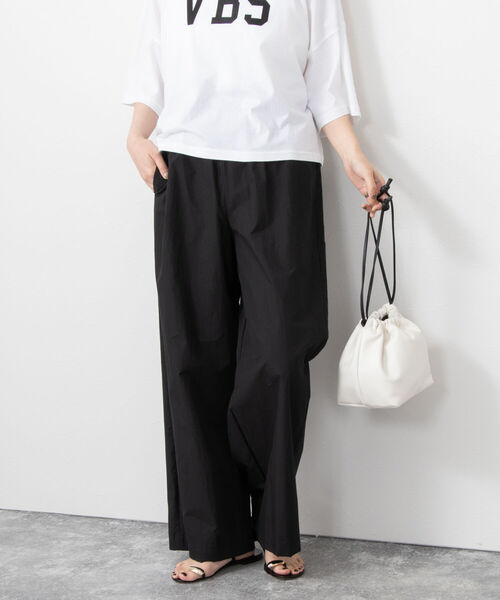 NOLLEY’S(ノーリーズ)の「◇【WEB限定サイズあり】撥水ワイドイージーパンツ(その他パンツ・レディース・ホワイト/ピンク/ブラック・34/36/38/40)」の2枚目の写真