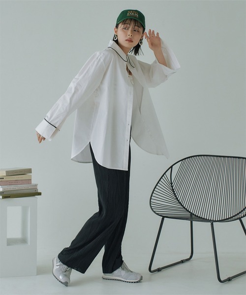 miette（ミエット）の「スリットスリーブパイピングシャツ（シャツ/ブラウス・レディース・オフホワイト/ブラック・FREE）」の13枚目の写真