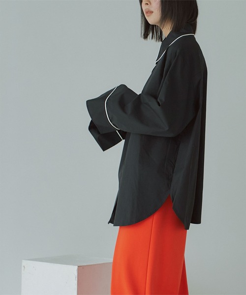 miette（ミエット）の「スリットスリーブパイピングシャツ（シャツ/ブラウス・レディース・オフホワイト/ブラック・FREE）」の10枚目の写真