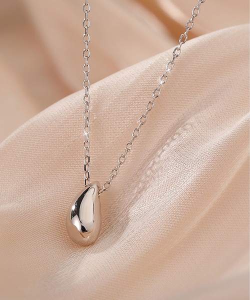 LA VORAGINE（ラ ヴォラジネ）の「デザインネックレス（ネックレス・レディース・シルバー/ゴールド・FREE）」の3枚目の写真