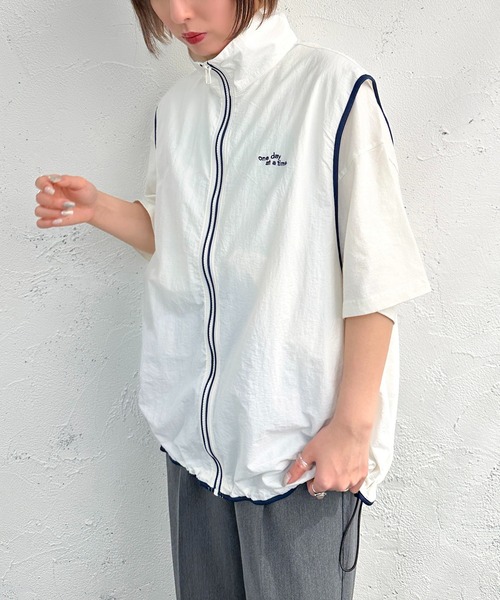 apres jour mignon(アプレジュールミニョン)の「ナイロン配色ベスト【ZOZOTOWN限定アイテム】(ベスト・レディース・ブラック/オフホワイト/ネイビー・X-LARGE/フリー)」の6枚目の写真