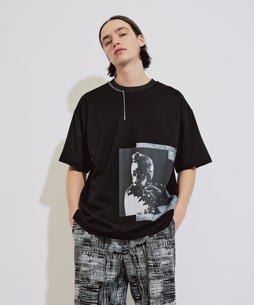 tk.TAKEO KIKUCHI（ティーケータケオキクチ）の「◆ネガポートレートギミックTシャツ（Tシャツ/カットソー・メンズ・ホワイト/ブラック・01/02/03）」の21枚目の写真