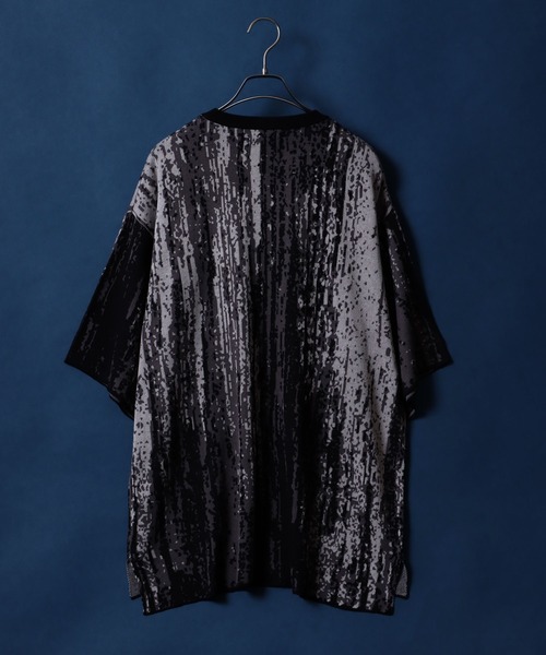 ANPAS（アンパス）の「Gradation ＆ Flower Pattern Oversized Double Jacquard Knit Pullover/グラデーション＆花柄 オーバーサイズ ダブルジャガード 5分袖 ニットプルオーバー（ニット/セーター・メンズ・ブラック系その他2/ブルー系その他/ベージュ系その他/ブラック系その他/グレー系その他/ブルー系その他2/ホワイト系その他/グレー系その他2・L/M）」の16枚目の写真