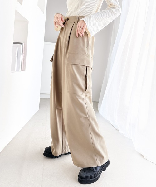 classicalelf（クラシカルエルフ）の「存在感抜群！たっぷりボリューム ウール調カーゴパンツ（カーゴパンツ・レディース・ベージュ/カーキ/ブラック・LARGE/MEDIUM/SMALL/X-LARGE）」の3枚目の写真