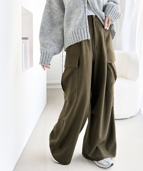 classicalelf（クラシカルエルフ）の「存在感抜群！たっぷりボリューム ウール調カーゴパンツ（カーゴパンツ・レディース・ベージュ/カーキ/ブラック・LARGE/MEDIUM/SMALL/X-LARGE）」の4枚目の写真