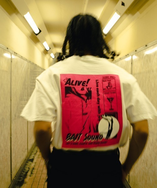 BAIT(ベイト)の「BAIT バックプリント 半袖Tシャツ/ポスター 235-BAT-TEE-006(Tシャツ/カットソー・メンズ・ホワイト/グレー/ブルー・LARGE/X-LARGE/MEDIUM)」の7枚目の写真