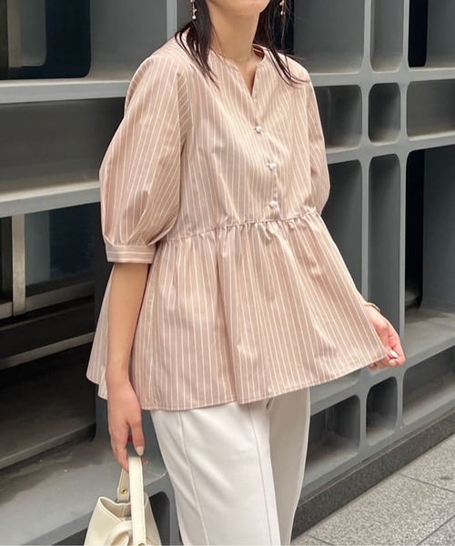 Chez toi（シェトワ）の「パールボタンギャザー切替ブラウス（シャツ/ブラウス・レディース・ベージュ/ブラック/サックスブルー/オフホワイト・FREE）」の3枚目の写真