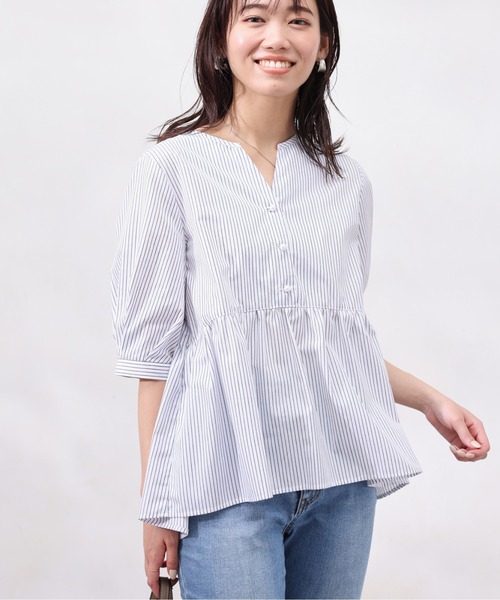 Chez toi（シェトワ）の「パールボタンギャザー切替ブラウス（シャツ/ブラウス・レディース・ベージュ/ブラック/サックスブルー/オフホワイト・FREE）」の2枚目の写真