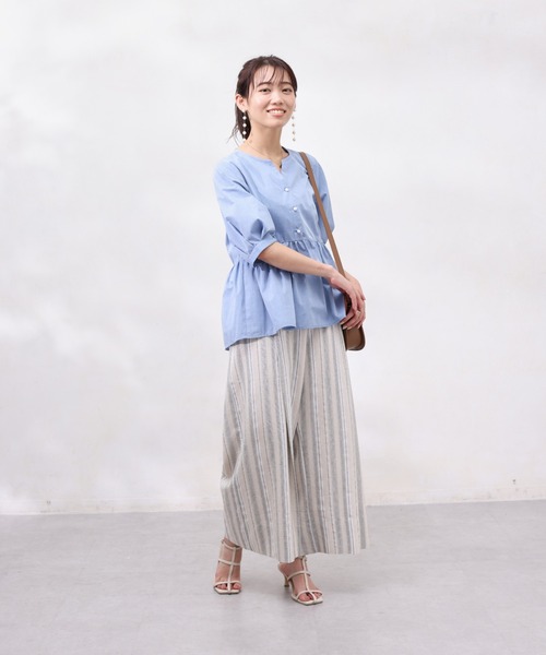 Chez toi（シェトワ）の「パールボタンギャザー切替ブラウス（シャツ/ブラウス・レディース・ベージュ/ブラック/サックスブルー/オフホワイト・FREE）」の13枚目の写真