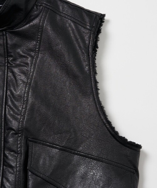 FREAK'S STORE(フリークスストア)の「FREAK’S STORE/フリークスストア フェイクレザーボアベスト/合皮(ベスト・メンズ・ブラック・MEDIUM/LARGE)」の10枚目の写真