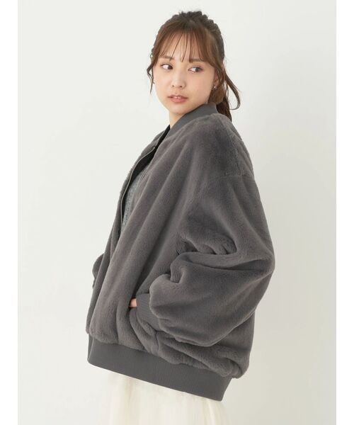 earth music&ecology(アースミュージックアンドエコロジー)の「リバーシブルMA-1(MA-1・レディース・アイボリー/ブラック/カーキ・M/L)」の9枚目の写真