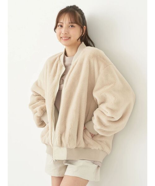 earth music&ecology(アースミュージックアンドエコロジー)の「リバーシブルMA-1(MA-1・レディース・アイボリー/ブラック/カーキ・M/L)」の11枚目の写真